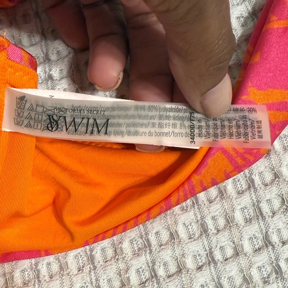 NWT Victoria’s Secret Knotted Sexy Tee Push-Up Bikini Top 34DDD/F - Picture 8 of 10